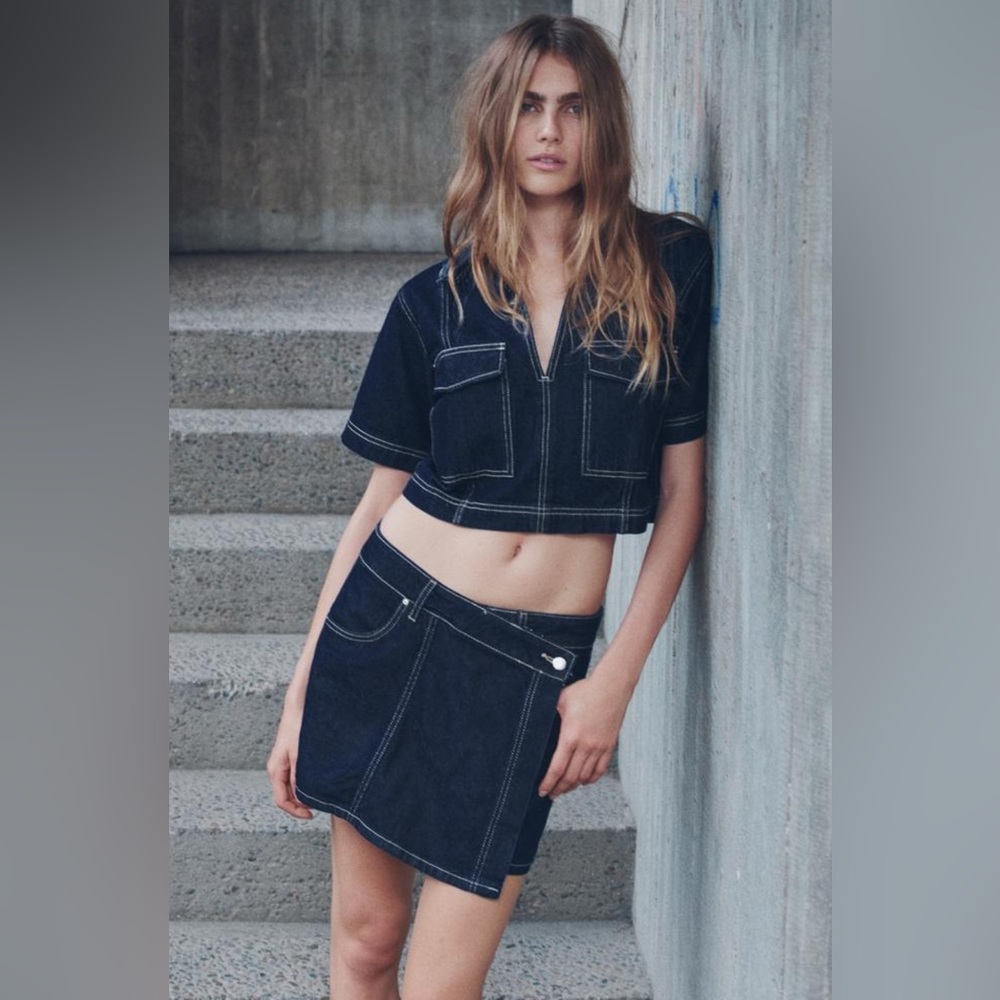 Zara Black Short Sleeve Crop Top